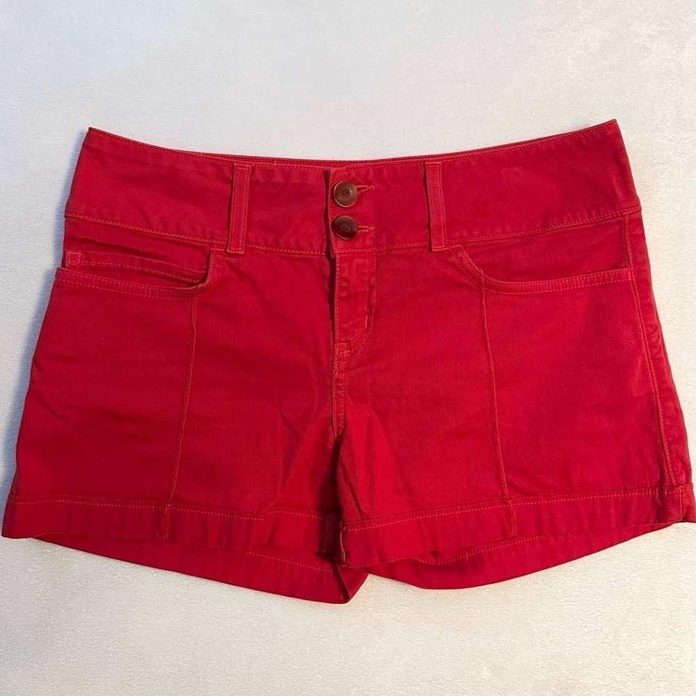 Bella Dahl Red Short Shorts Womens Sz 29 pockets buttons 2.5” inseam